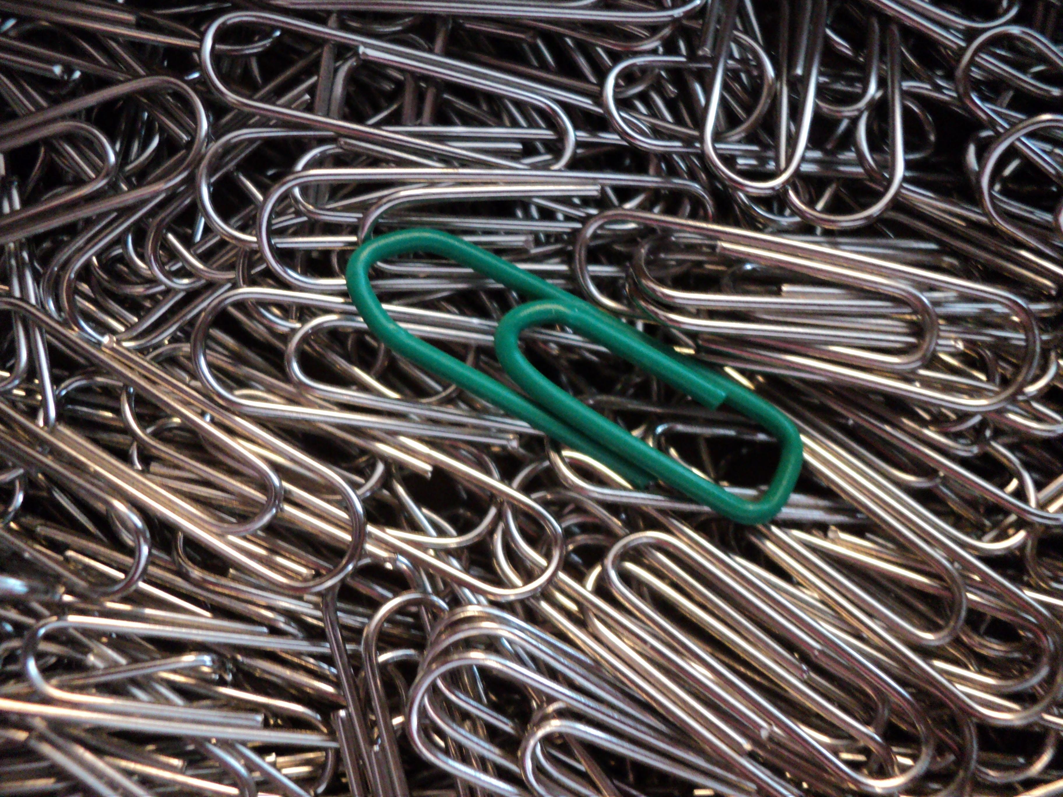 paperclip green